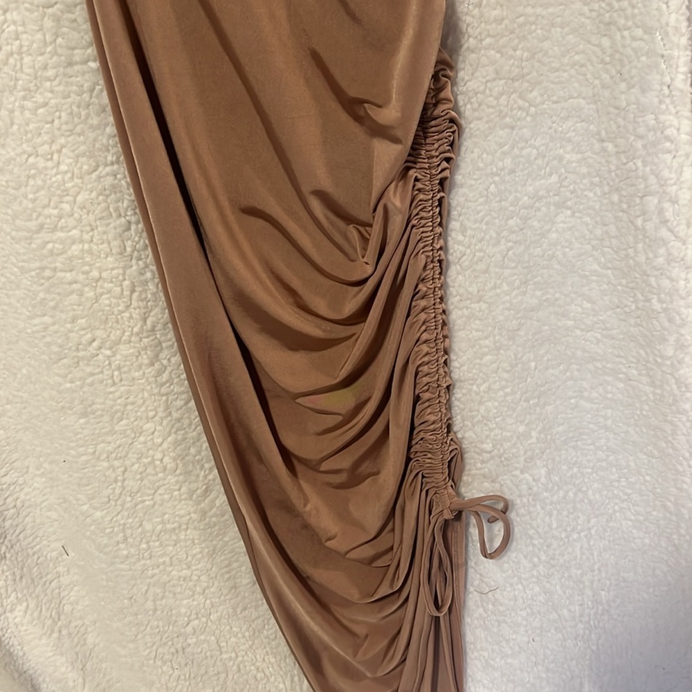 Dress - Picture 5 of 5